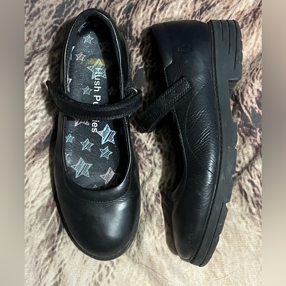 Hush Puppies Other - Hush puppies size 3 school shoes
